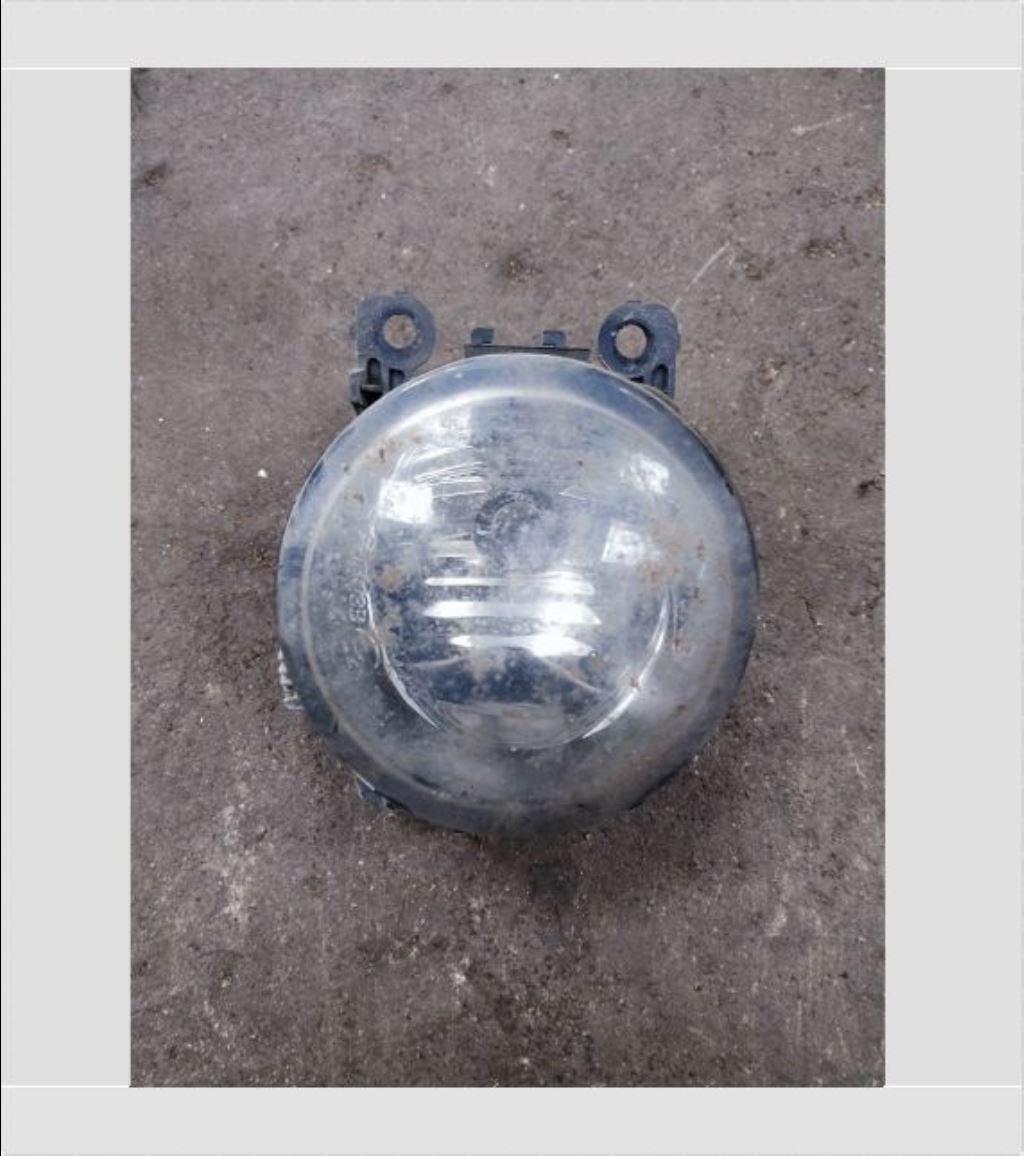 piece_RENAULT TRAFIC  PHARE ANTI BROUILLARD AVD 261558707R