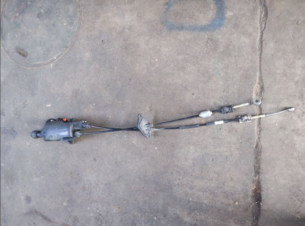 piece_RENAULT MASTER 2.3 BLUE DCI - 16V TURB LEVIER DE VITESSE 349012637R