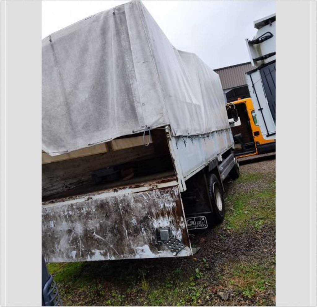 piece_MERCEDES ATEGO DEMI AILE ARRIERE AVANT DROITE A9705212801 