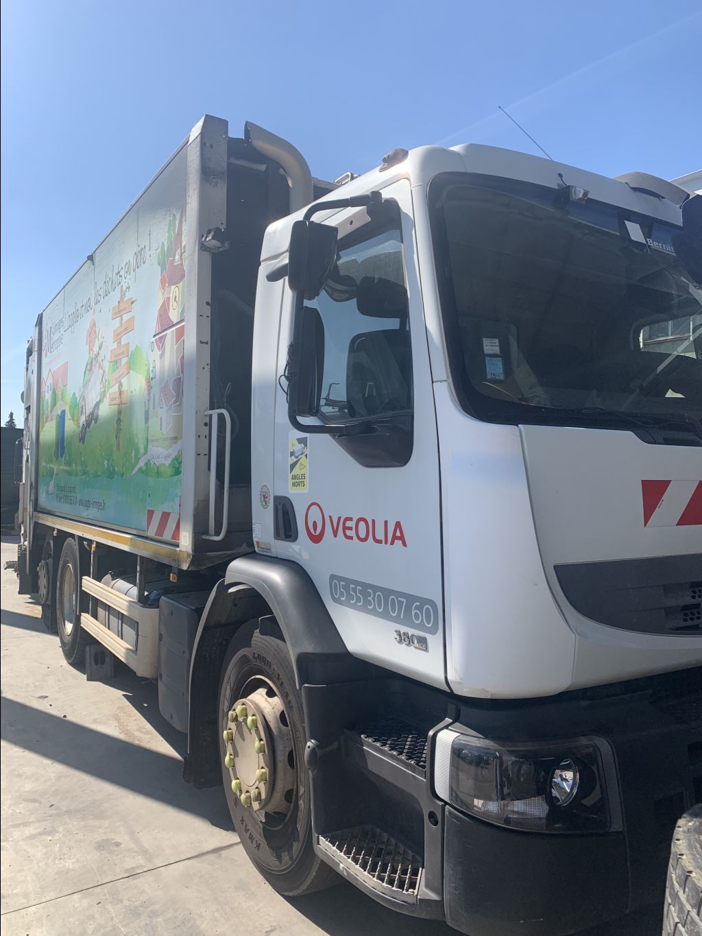 piece_RENAULT PREMIUM  PARE CHOC AVANT 7482648715