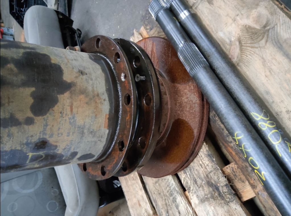 piece_RENAULT PREMIUM  MOYEU ARRIERE 7421116569 7420535202 7421024206 7485114470