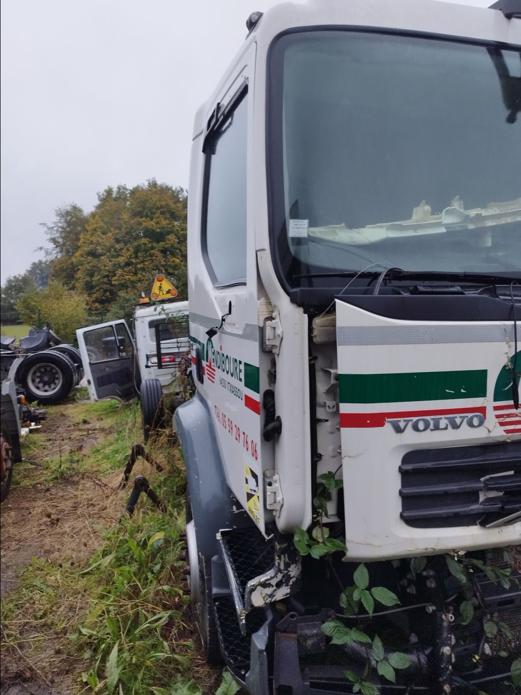 piece_VOLVO FL240 MOYEU AVANT