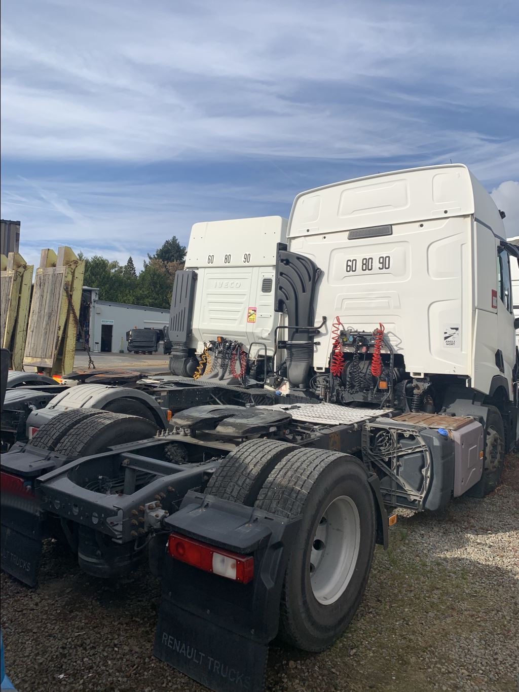 piece_RENAULT T 460  SIEGE AVANT GAUCHE