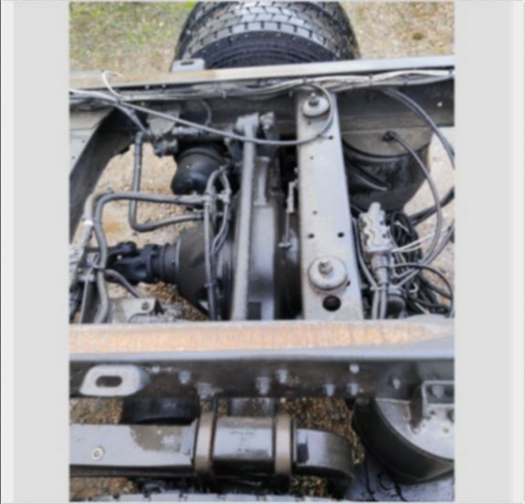 piece_DAF LF 45 CORPS DE PONT ARRIERE