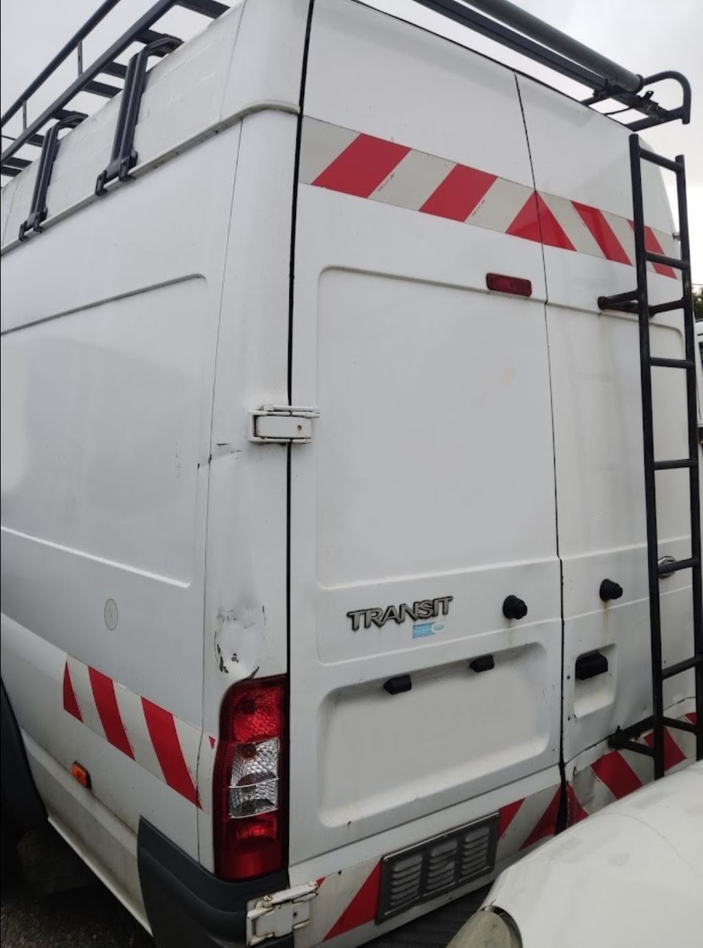 piece_FORD TRANSIT  PONT ARRIERE 4988103 RATIO 4.10