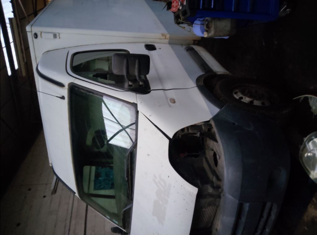 piece_RENAULT MASTER  ESSIEU ARRIERE 7701475795